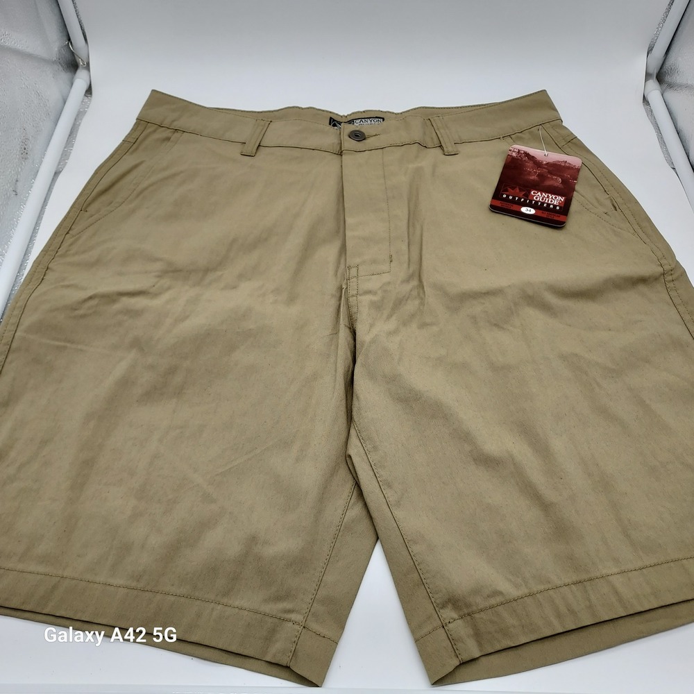 Canyon Guide Outfitters Mens Khaki Flat Front Stretch Outdoor Shorts Size 34 NWT